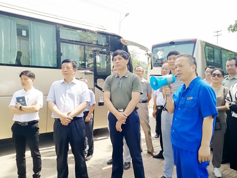 市政協(xié)常委會議組成人員視察城南熱區(qū)熱網(wǎng)項(xiàng)目  張夢生等參加